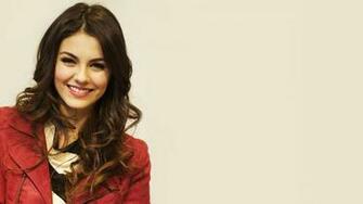 Victoria Justice Wallpaper