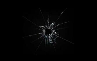 Apple Broken Glass Wallpaper X Wallpaperlayer