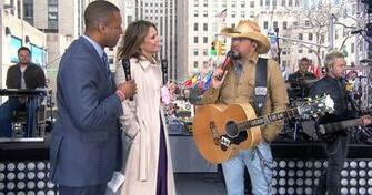 Jason Aldean Rear Town Is A Metaphor For Looking To Better