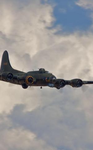 Wallpaper Boeing B Flying Fortress Bomber