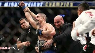 Ufc Champ Robert Whittaker Uses Excel Gaming To Get Into Shape Cnet