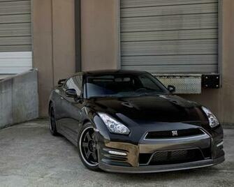 Displaying Image For Nissan Gtr R35 Black Edition Wallpaper