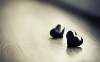 Cool Love Background Wallpaper