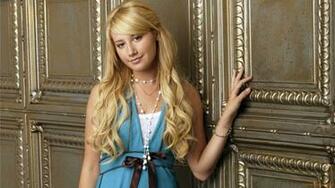 Ashley Tisdale Suite Life Of Zack And Cody Wallpaper