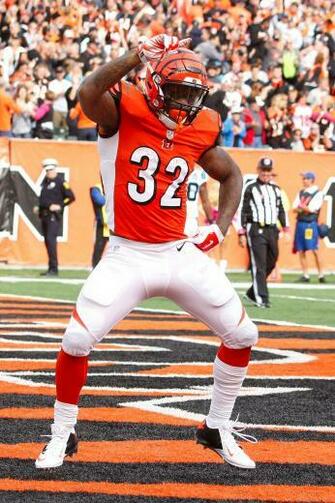 Bengals Jeremy Hill Busts Out The Ickey Shuffle Against