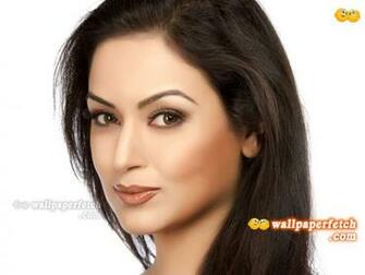Wallpaper Maryam Zakaria