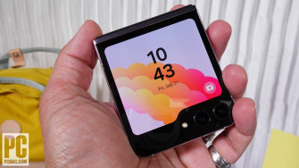 Samsung Galaxy Z Flip Re Pcmag Middle East