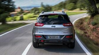 Jeep Cherokee Wallpaper