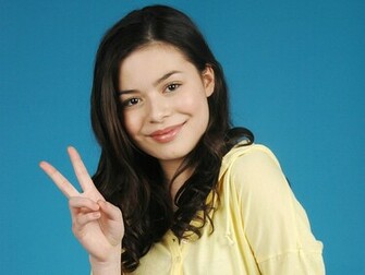 Miranda Cosgrove Wallpaper