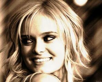 Sara Paxton Desktop Wallpaper In Widescreen