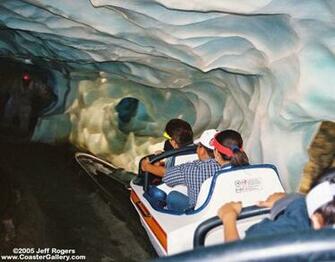 Matterhorn Disneyland Wallpaper Yeti Inside The