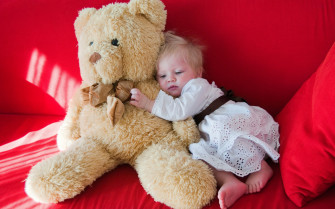 Cuddly Moments Wallpaper
