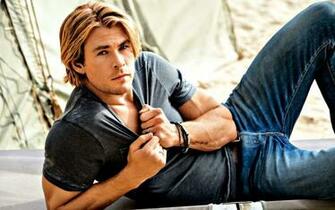 Chris Hemsworth High Definition Picture Hindi Me Solution
