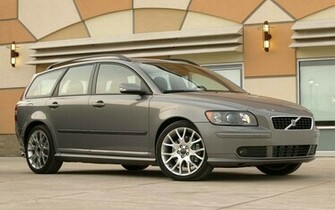 Volvo V50 Side Photo Trucktrend