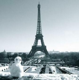 Paris In Winter Wallpaper