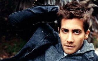Best Looking Man Jake Gyllenhaal Wallpaper