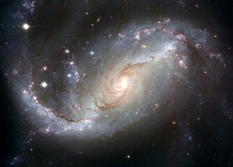 Hubble Telescope Reveals Spectacular Spiral Galaxy Daily Mail Online