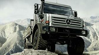 Fond D Cran Big Mercedes Truck Mettre Comme Arri Re Plan