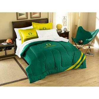 Oregon Ducks Contrast Twin Full Comforter And Sham