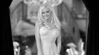Holly Madison Black And White Wallpaper This