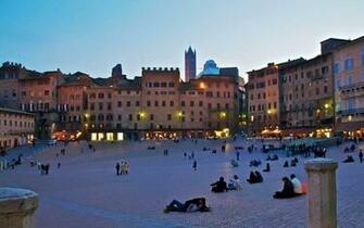 Siena Wallpaper