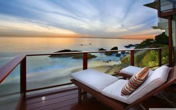 Vacation Homes Wallpaper Top Background