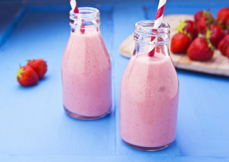 Strawberry Bottle Food Milk HD Wallpaper