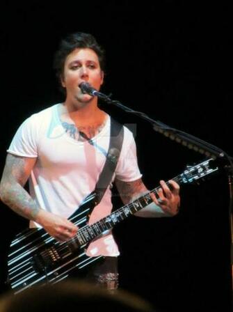 Solo Shot Of Synyster Gates By Garnettribal0