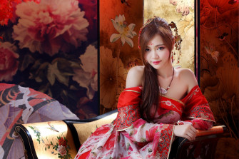 Dress Floral Traditional Costume Lipstick Brunette Model Woman Wallpaper