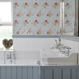 Vintage Style Bathroom With Wallpaper Easy Decorating Ideas Design