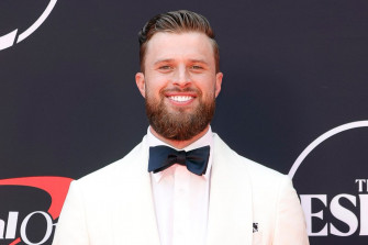 Harrison Butker Steps Out Solo On The Espy Awards Red Carpet Wallpaper