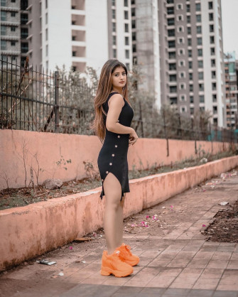 Arishfa Khan Wallpaper