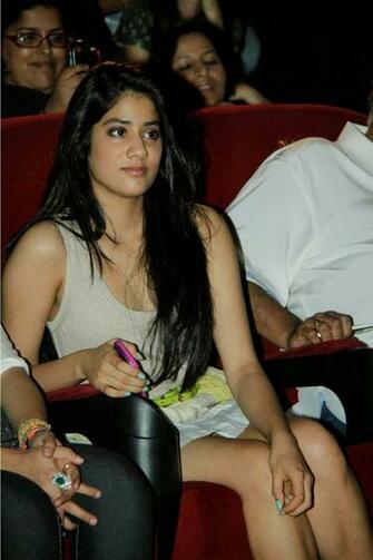 Jhanvi Kapoor HD Wallpaper High