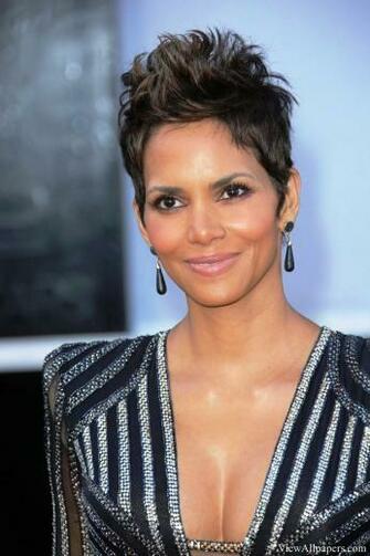 Halle Berry Wallpaper HD High Resolution