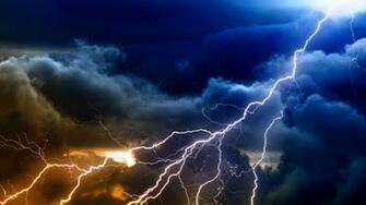 Lightning Wallpaper HD Image