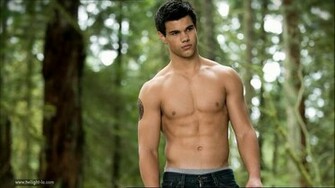 Taylor Lautner Shirtless Wallpaper