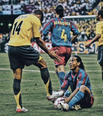 Ronaldinho Thierry Henry Football Players Image Best