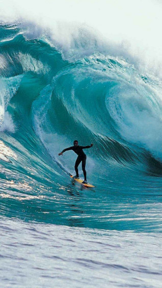 iPhone Surfing Wallpaper HD Desktop