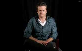 Ryan Reynolds Wallpaper Male Celebrity