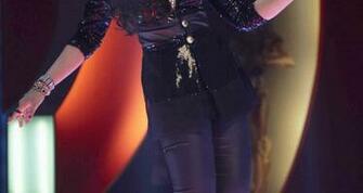 This Fall HD Wallpaper Sonakshi Sinha In Thank God Its Friday Song