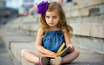 Cute Little Girl Mac Wallpaper