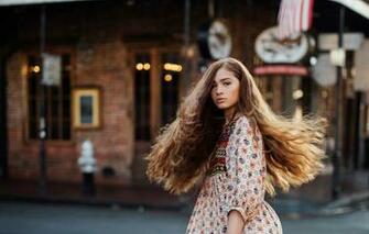 Wallpaper Bourbon Street Jesse Herzog City Girl