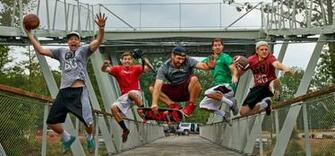 Dude Perfect Logo