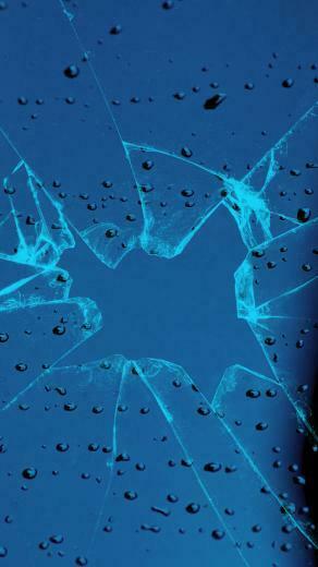 Broken Glass With Water Drops On It iPhone 5s Wallpaper