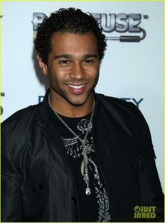 Pictures Of Evan Ross Picture