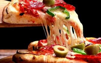 Pizza Food HD Wallpaper Minimalist