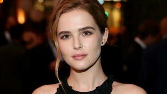 Zoey Deutch Wallpaper Full HD Pictures