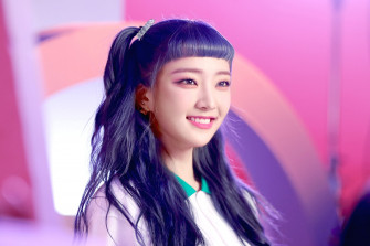 Weeekly Holiday Party Mv Shoot By Melon Kpopping