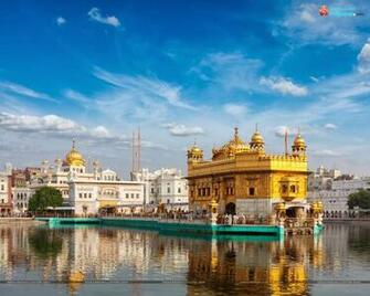 Golden Temple Wallpaper Hindu God
