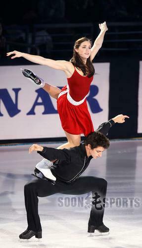 Tessa Virtue Scott Moir Image I Wanna Hold Your Hand